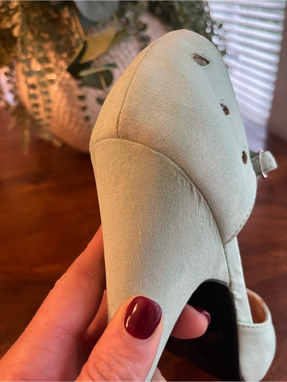 Mint Green Retro T-Strap Heels - Size 10 - Picture 9 of 9